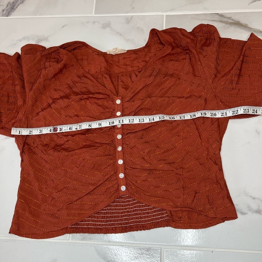 𝅺Haute curve top - Picture 7 of 10